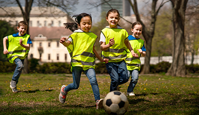 0226-helping-your-kids-choose-fun-afterschool-activities-fullsize